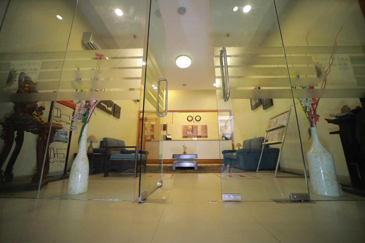 Vijaya Tej Clarks Inn Patna (Bihar) Exterior foto